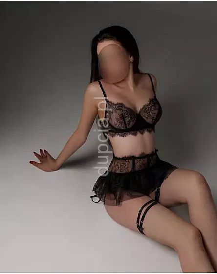 Piękna Kira- Studio massage  