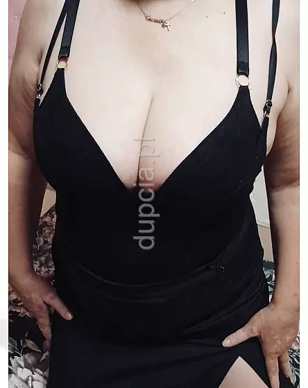 Seksi Kinga