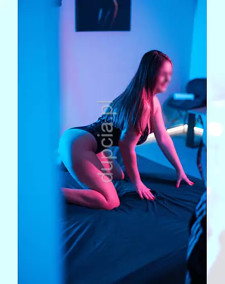 Daria -Cosmos Massage